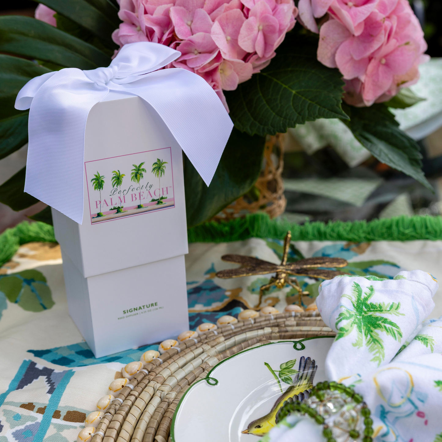Gift-diffuser-vacation-table-palm-beach